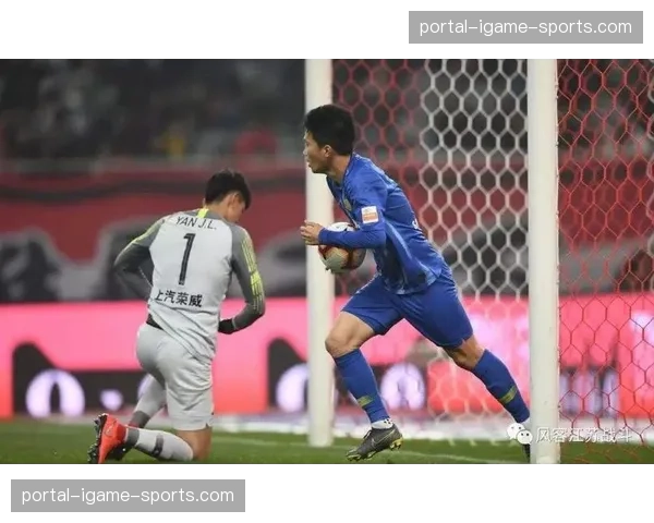 人物特写：时隔三年重回中超赛场，一位本土前锋的坚持与破门